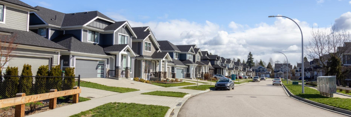 Moving to or from Suburbs Around Cleveland: A Complete Guide